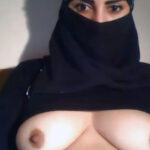 Lena, 26 cherche une rencontre hard